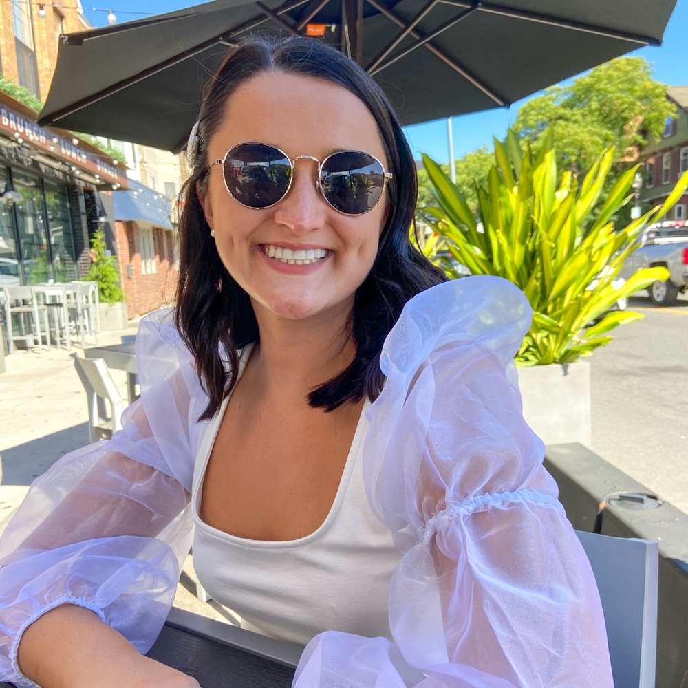 Meet your Posher, Alexandra